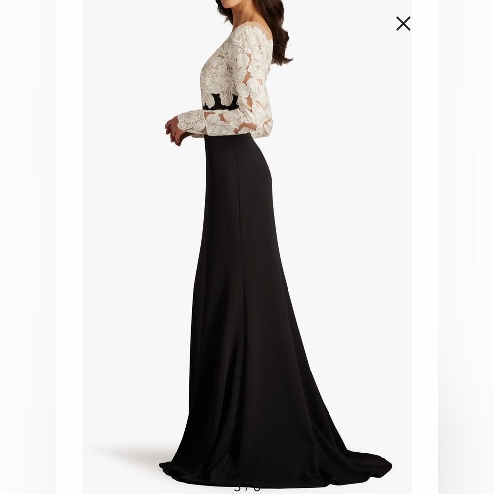 NEW Tadashi Shoji Black Gown with Ivory Lace Bodice Size 2 - Picture 3 of 13